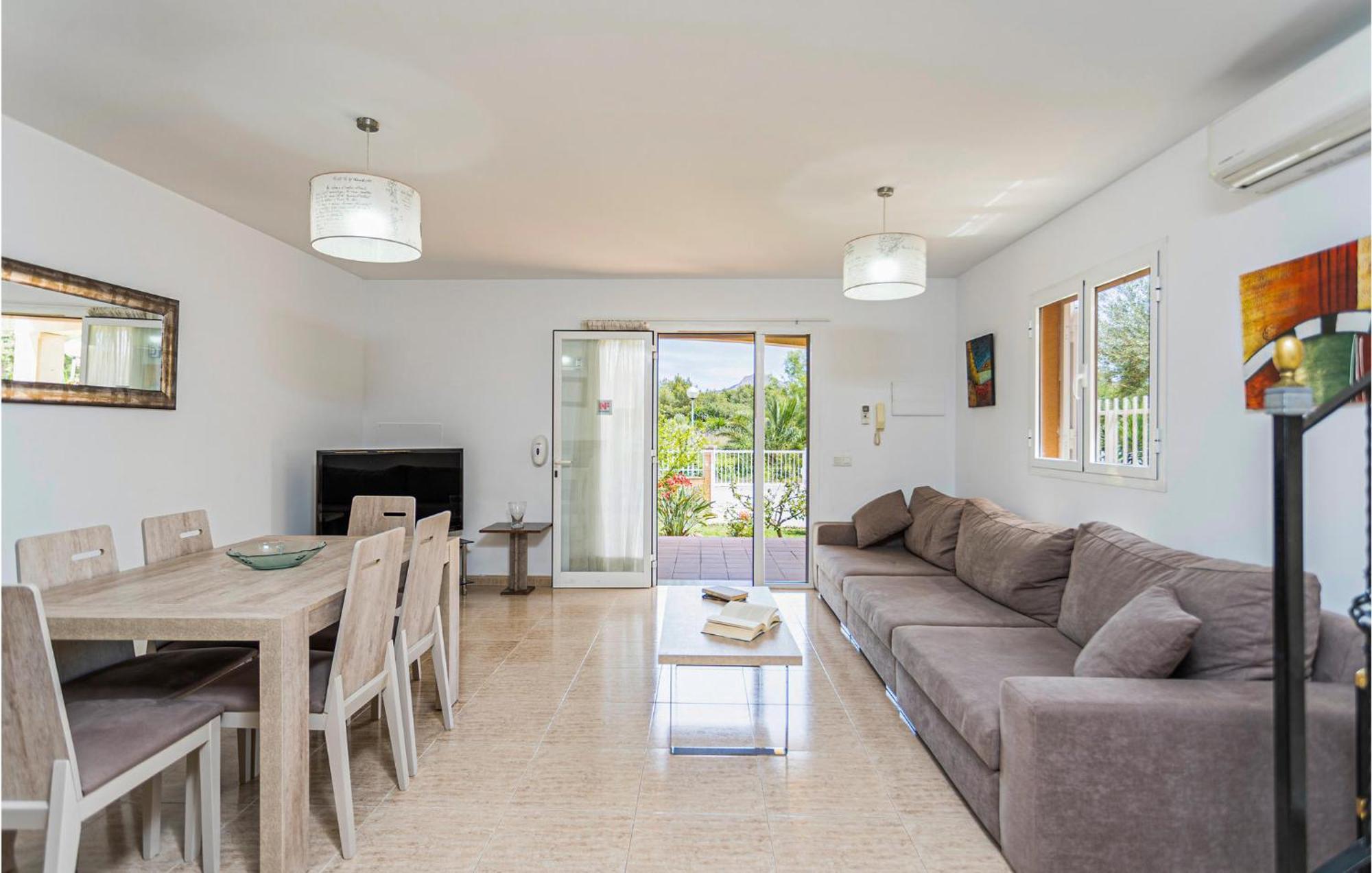 4 Bedroom Beautiful Home In Alcudia Port d'Alcúdia Extérieur photo