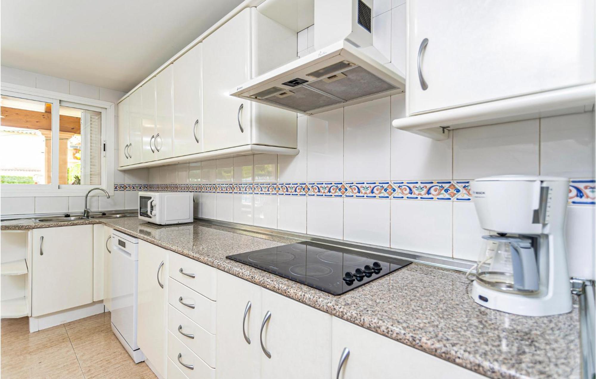 4 Bedroom Beautiful Home In Alcudia Port d'Alcúdia Extérieur photo