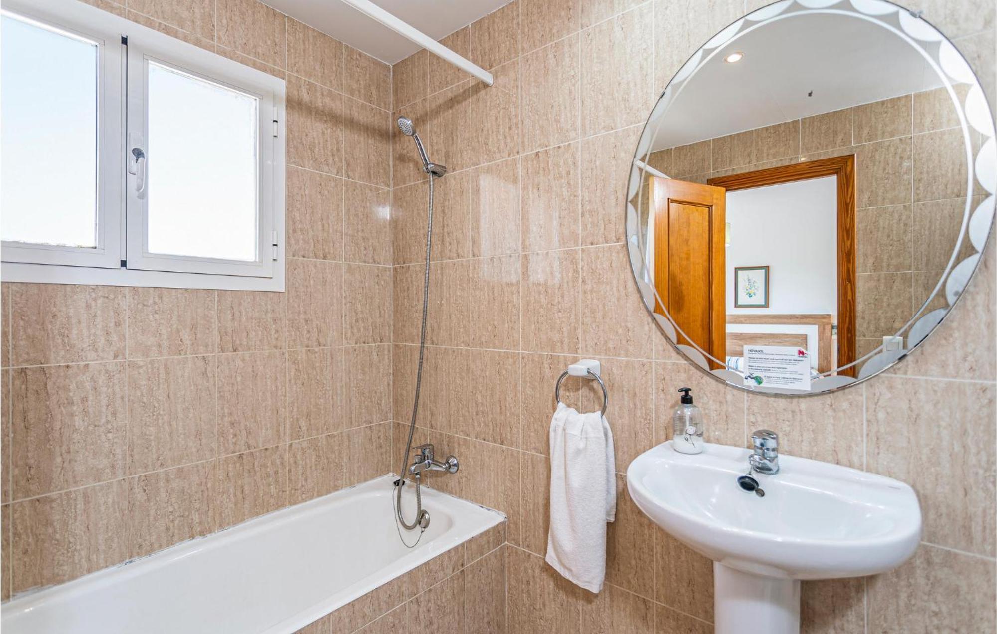 4 Bedroom Beautiful Home In Alcudia Port d'Alcúdia Extérieur photo