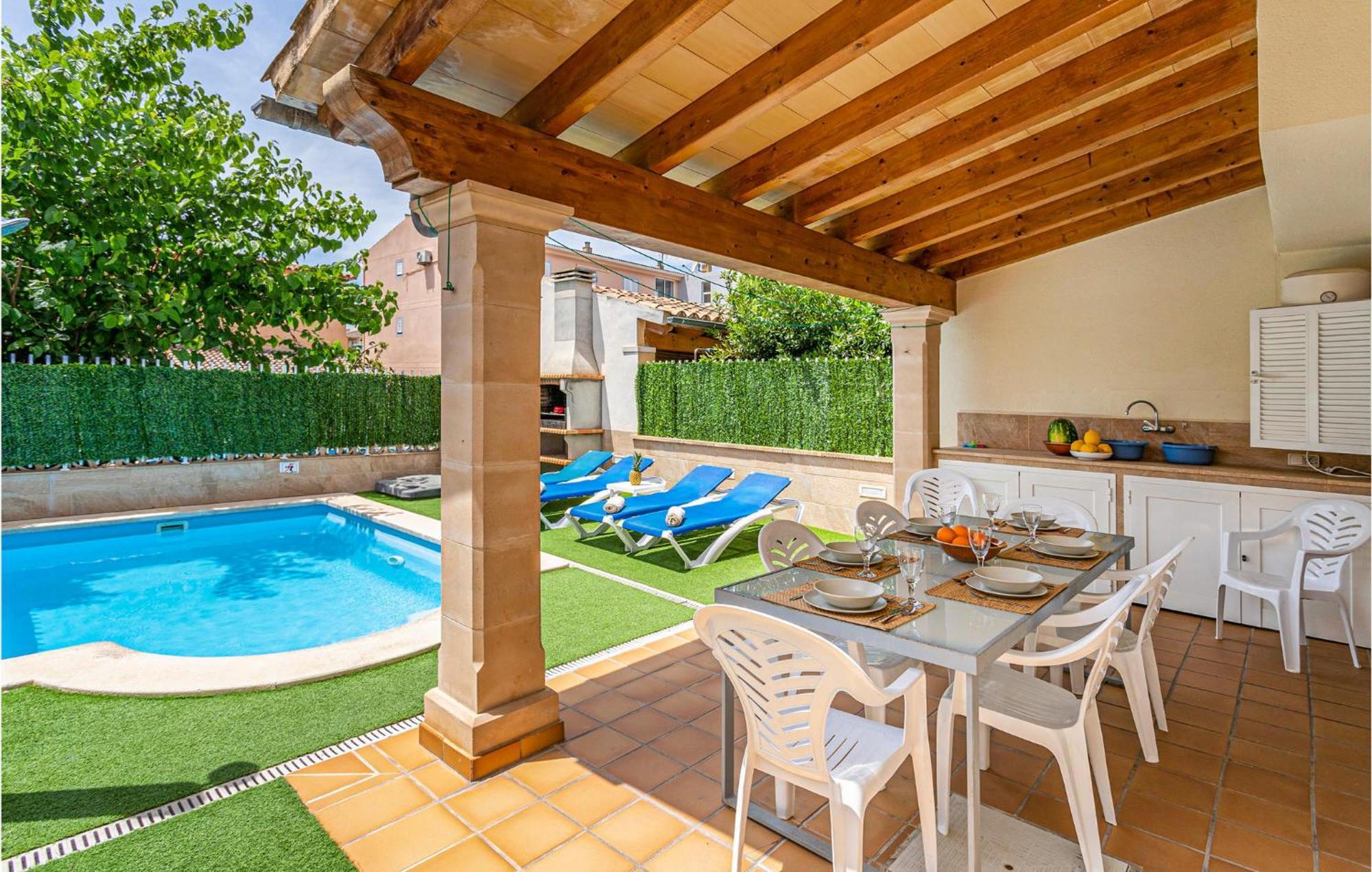 4 Bedroom Beautiful Home In Alcudia Port d'Alcúdia Extérieur photo